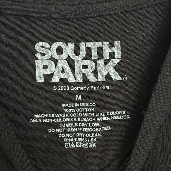 2/$15 EUC graphic tee size Medium - Picture 3 of 3